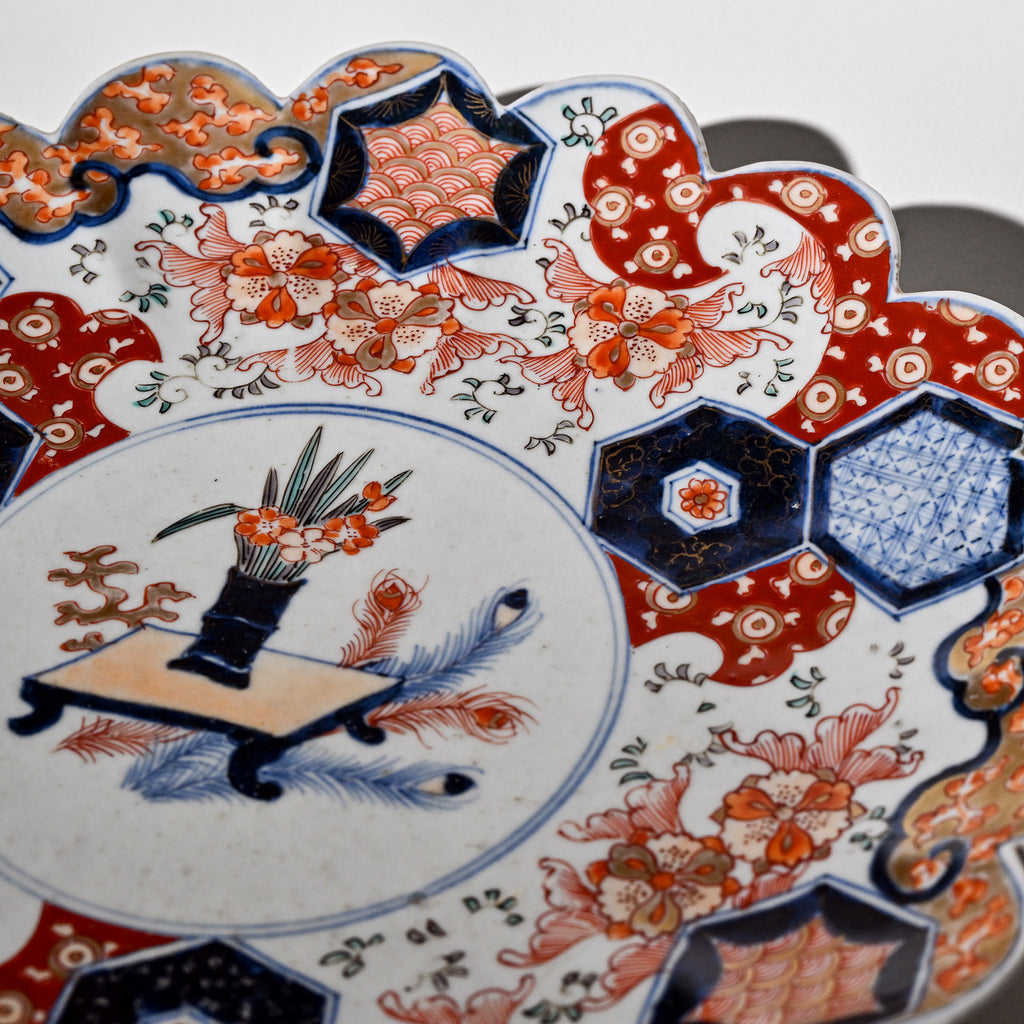 Vintage Japanese Imari Scalloped Plate – Edo to Meiji Period (c.1850–1900)