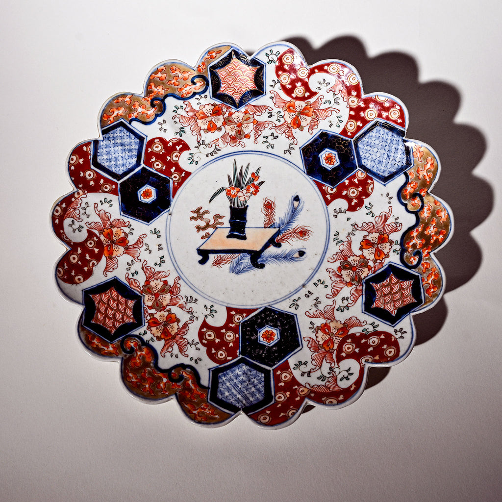 Vintage Japanese Imari Scalloped Plate – Edo to Meiji Period (c.1850–1900)