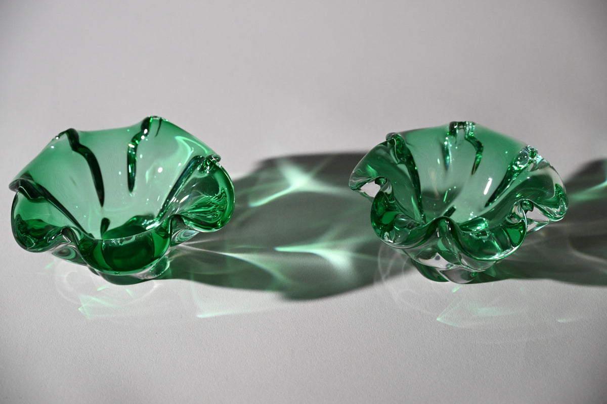 Emerald Green Ruffled Art Glass Bowls, Pair
