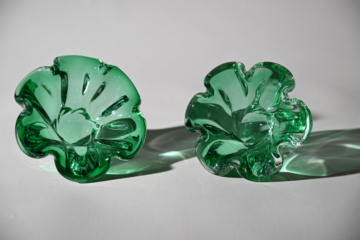 Emerald Green Ruffled Art Glass Bowls, Pair