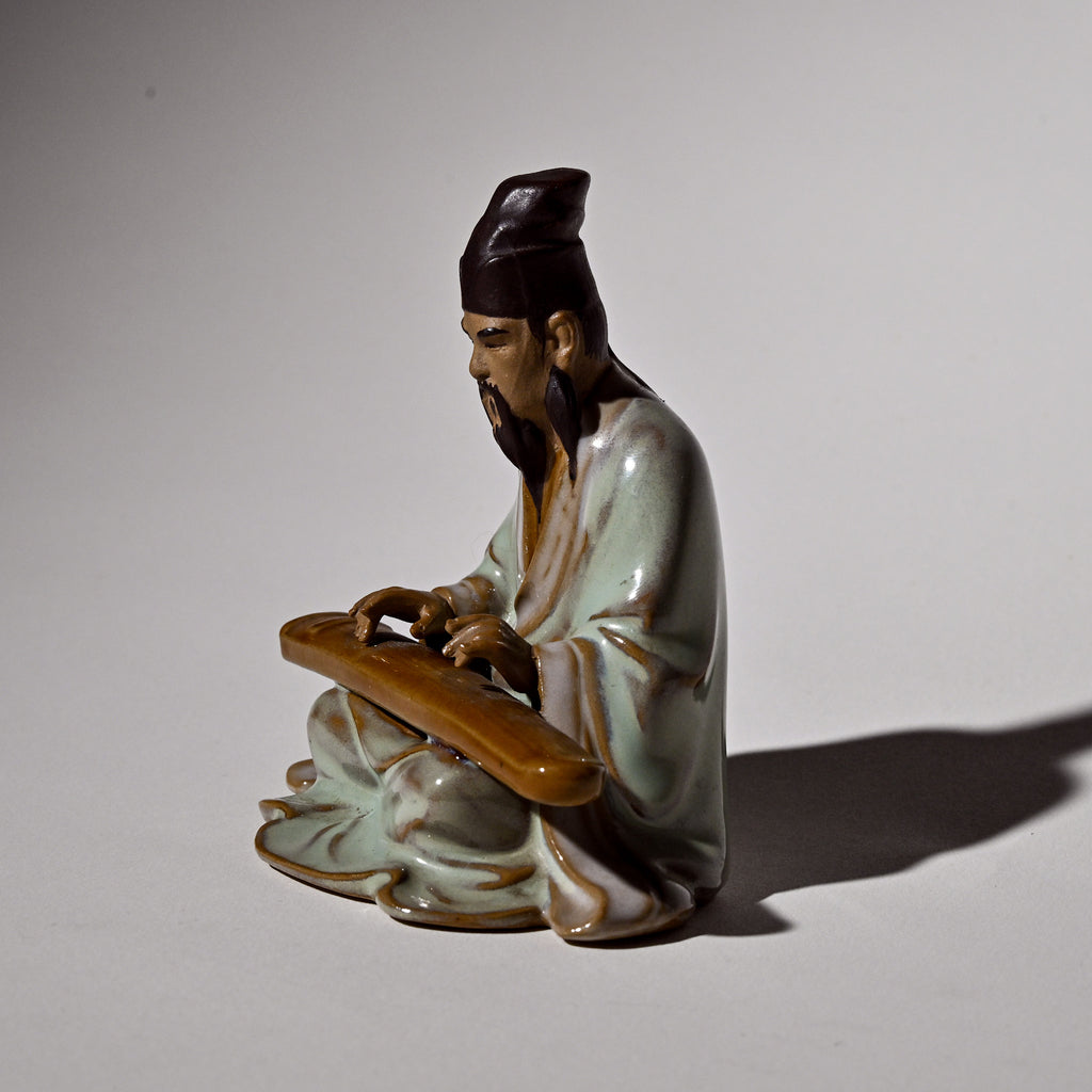 Vintage Chinese Mudman Figurine – Seated Musician, Shiwan Pottery (1960s–1970s)