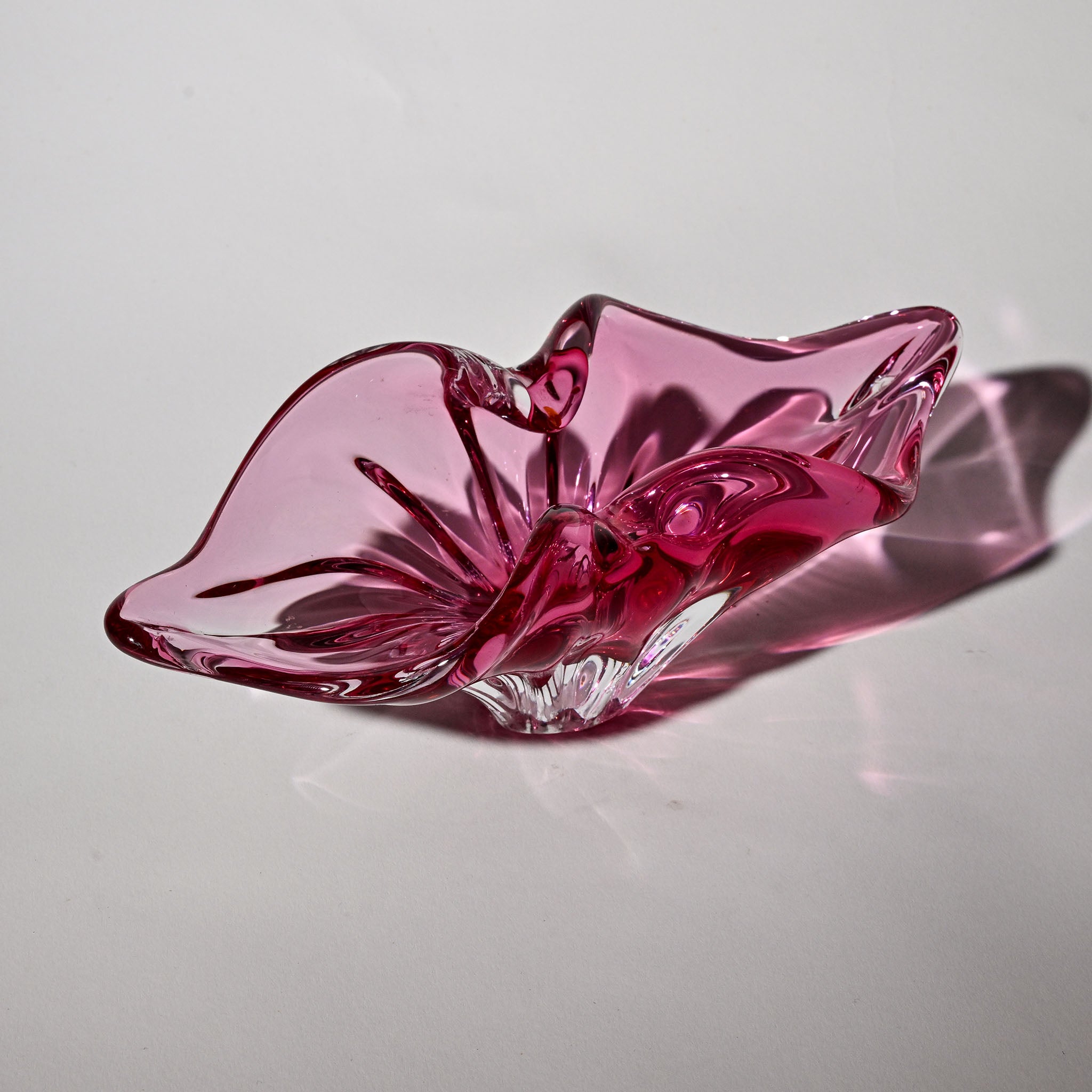Josef Hospodka “Pink Lips” Sommerso Art Glass Bowl