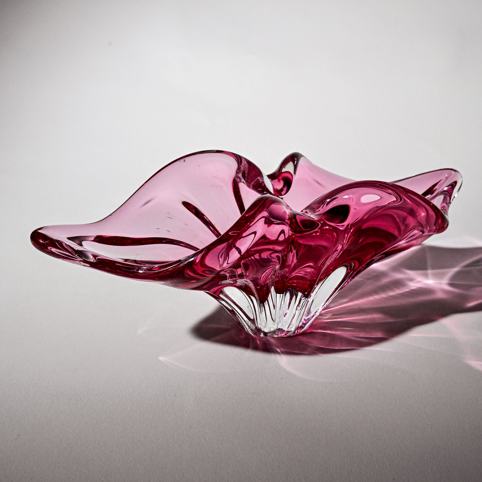 Josef Hospodka “Pink Lips” Sommerso Art Glass Bowl