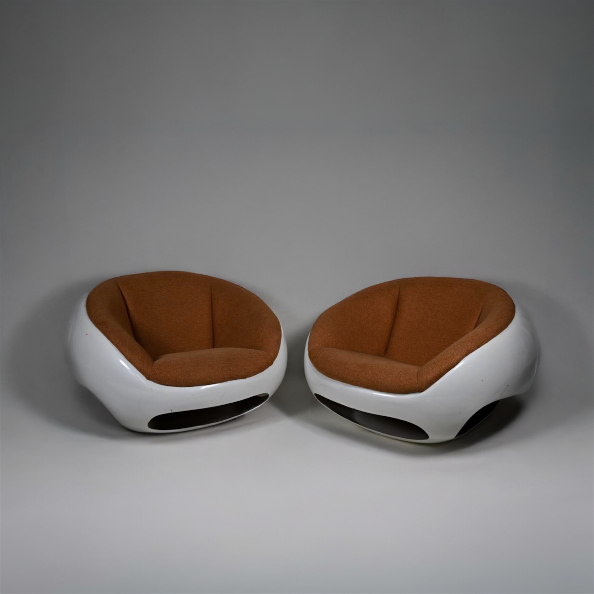 Mario Sabot Pod Chairs – Set of Two