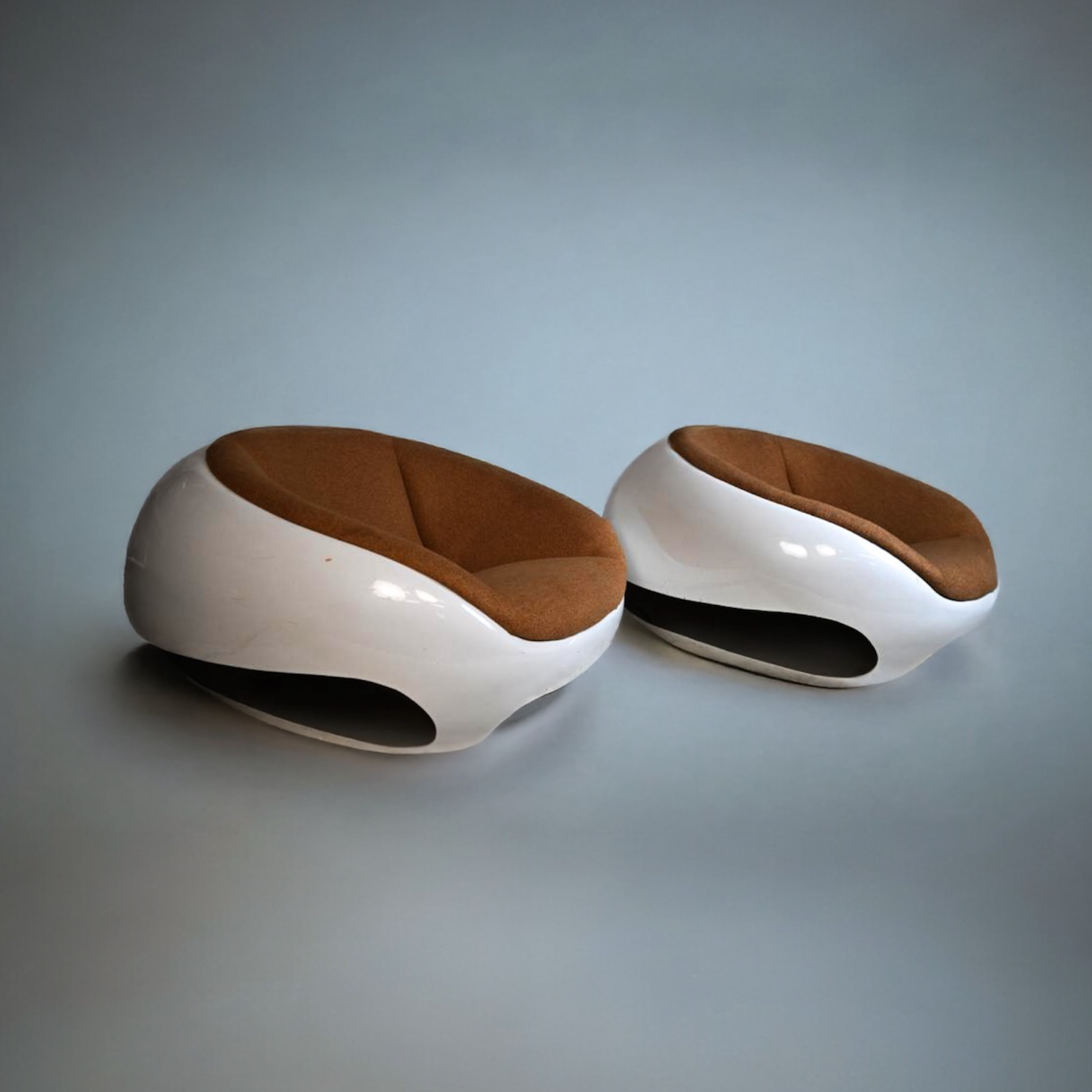 Mario Sabot Pod Chairs – Set of Two