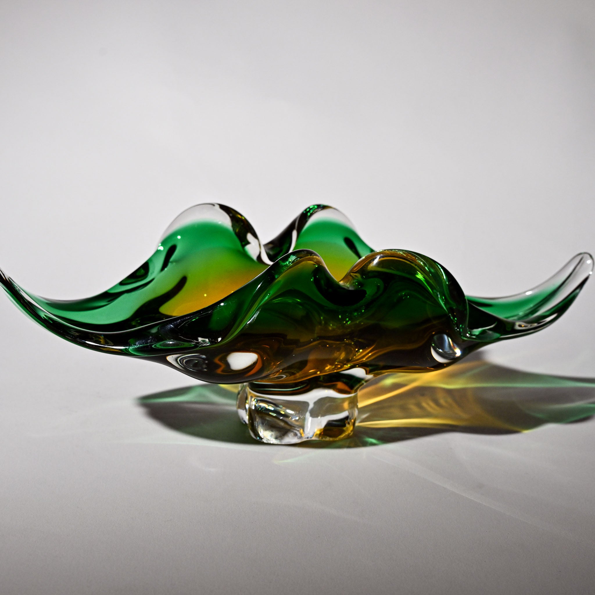 Vintage Czech Pop Art Lips Bowl – Josef Hospodka for Chřibská (1960s)