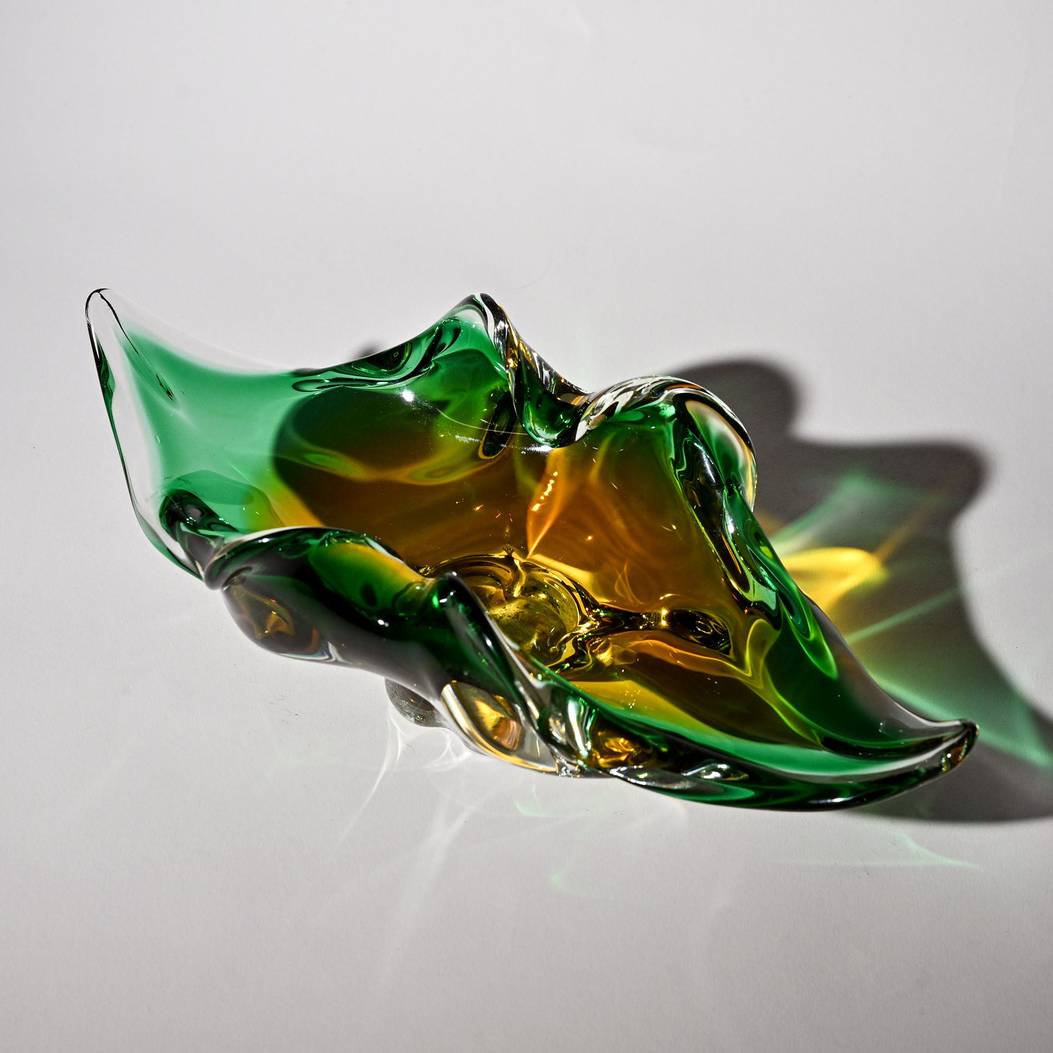 Vintage Czech Pop Art Lips Bowl – Josef Hospodka for Chřibská (1960s)