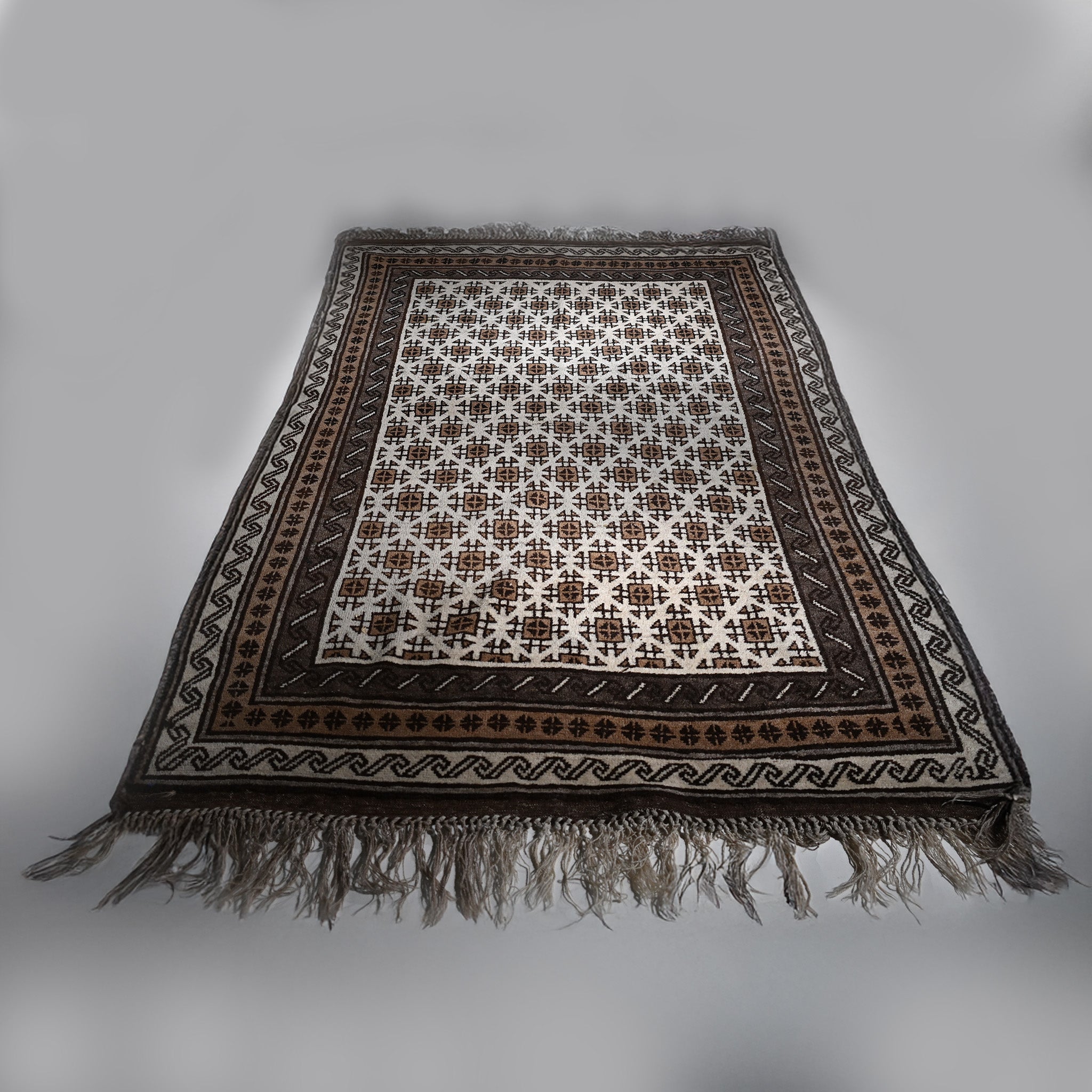 Vintage Pakistani Balochi Rug – Mid-Century Handwoven Wool Carpet